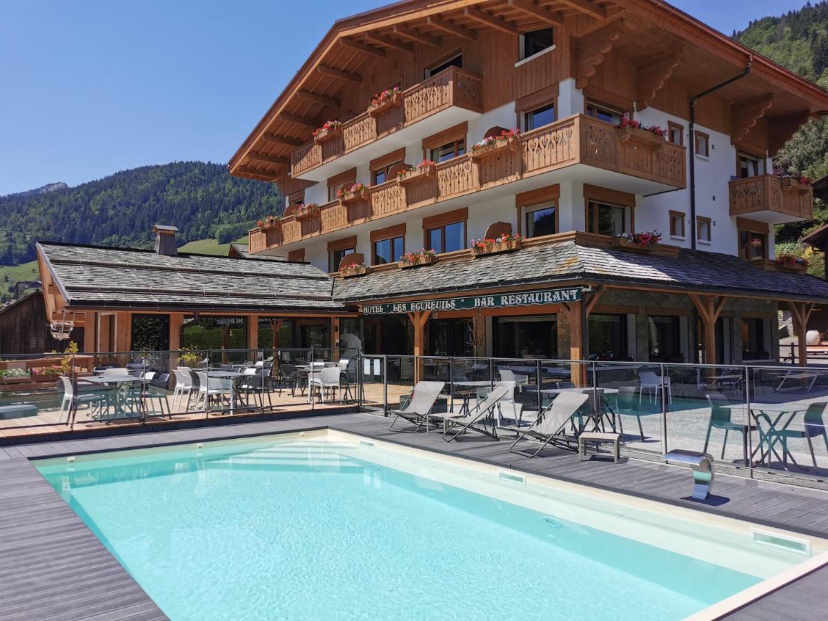 Hotel-Chalet Les Ecureuils Restaurant, Piscine, Garage Ле-Гран-Борнан Экстерьер фото